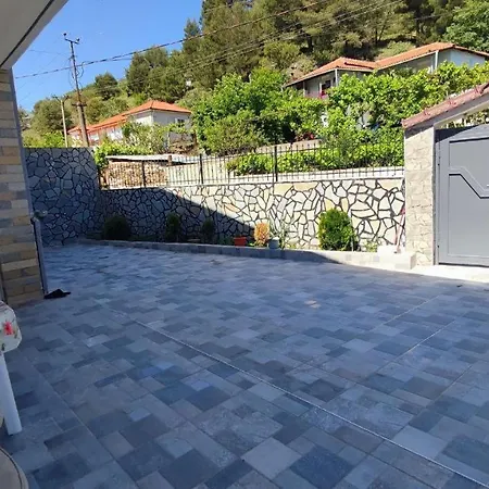 Vesi Gjirokaster